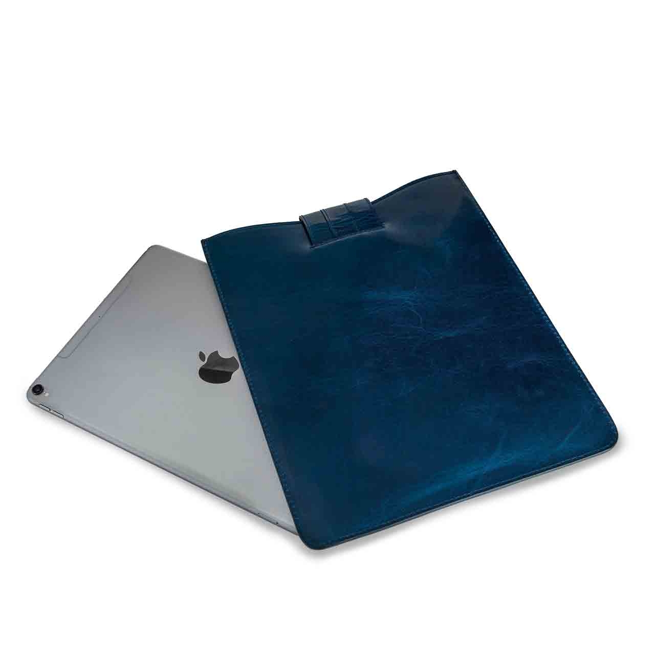 Thalia -  Ipad and tablet case in Shell cordovan Leather