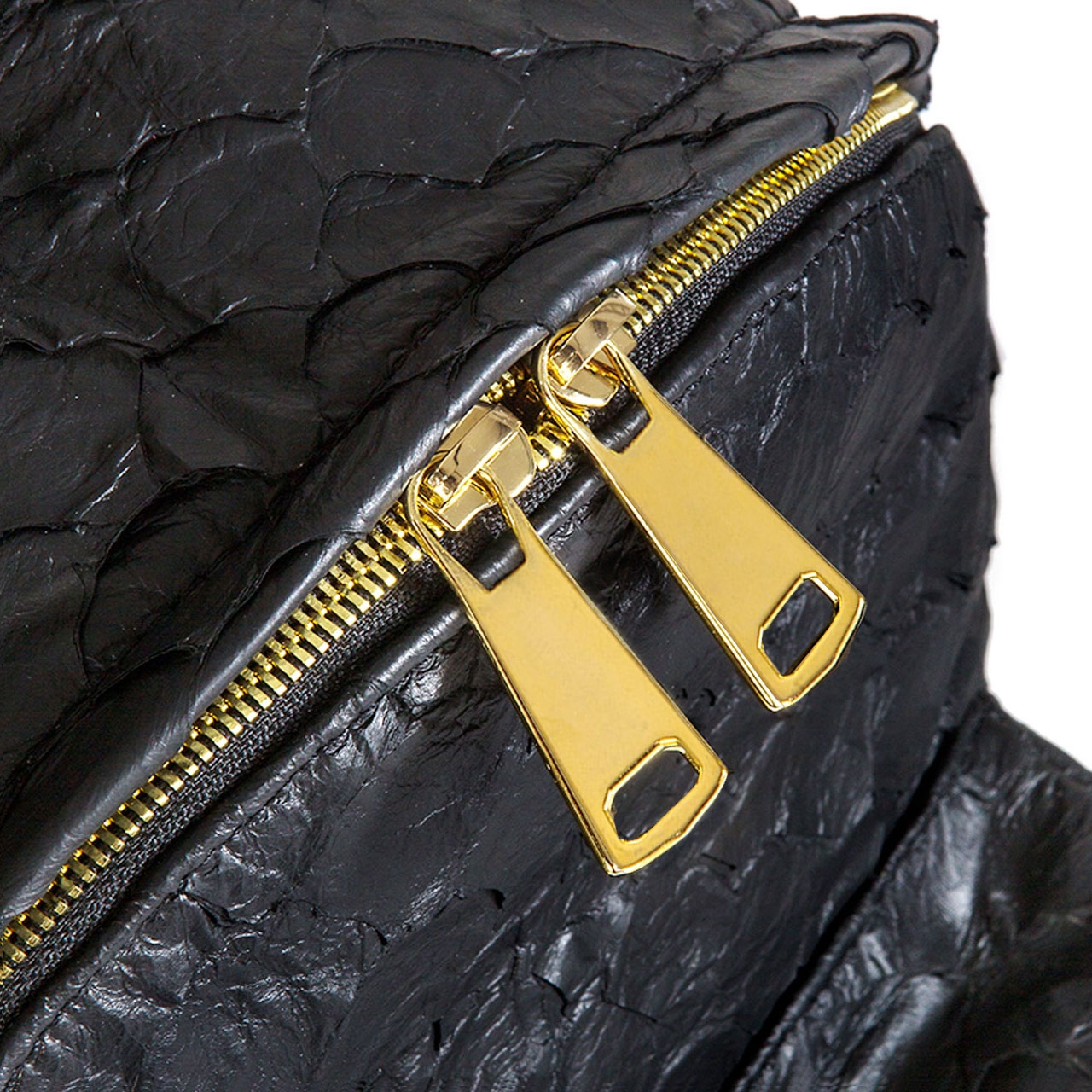 Black Mamba - Backpack in Piracucu Leather